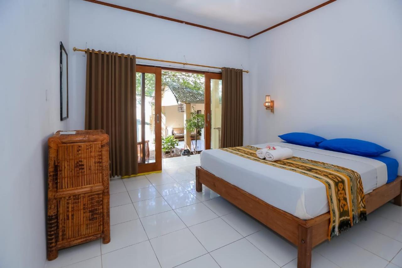Radika House Apartment Gili Trawangan Exterior photo