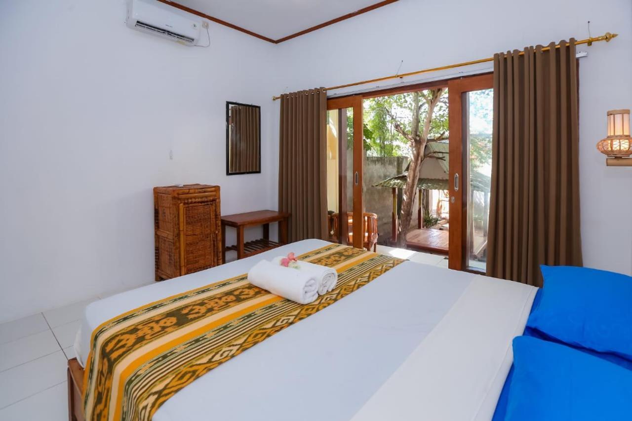 Radika House Apartment Gili Trawangan Exterior photo
